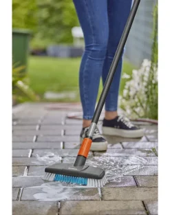 GARDENA Cleansystem Spazzolone hard per superfici grandi e resistenti