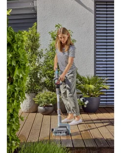 GARDENA Spazzola multiuso a batteria AquaBrush Patio 03/18V P4A